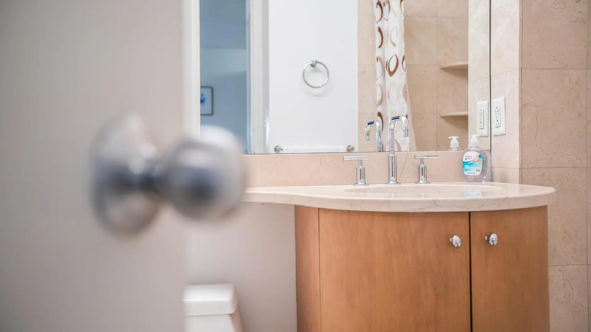Fully Furnished 1 Bedroom 1 Bathroom In Murray Hill New York Apartment